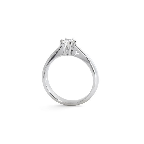 Anillo solitario de seis puntas en oro blanco de 0,42 ct