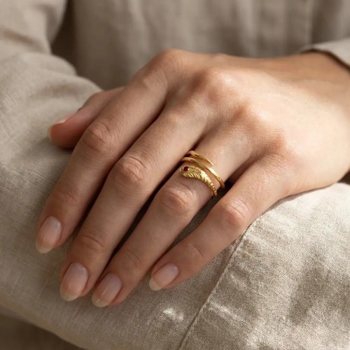18kt Yellow Gold Wrapping Snake Ring 2