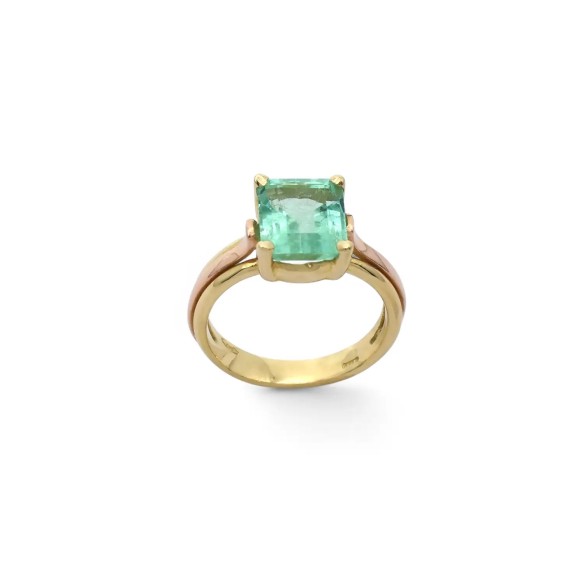 18kt Yellow and Rose Gold Ring with 2.56 ct Octagonal Emerald