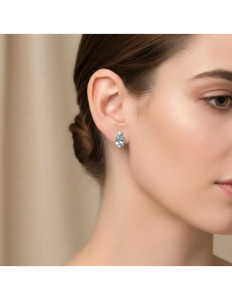 Pendientes de oro blanco de 18 kt con aguamarinas ovaladas de 2,13 ct y diamantes