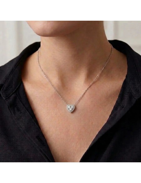 Collar con colgante de corazón de oro blanco de 18 kt con diamantes de 0,56 ct