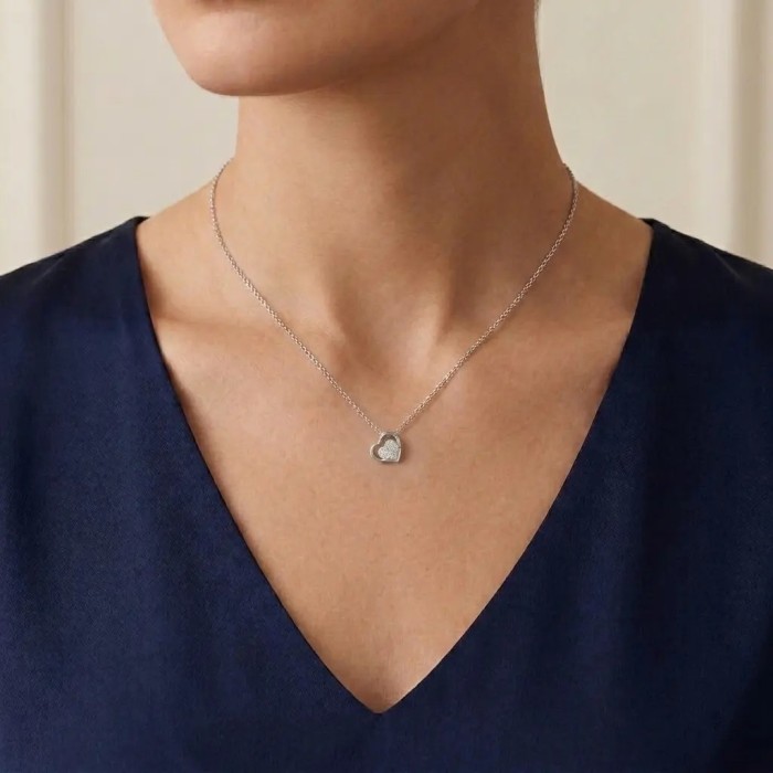 18kt White Gold "Minimal Heart" Pendant Necklace with 0.06ct Diamond Pavé 2