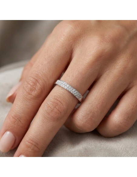 Anello Veretta a Fascia in Oro Bianco 18kt con Diamanti 0,15 ct