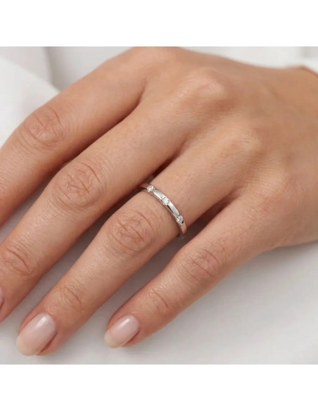 Minimal "Stardust" Ring in 18kt White Gold with Diamonds