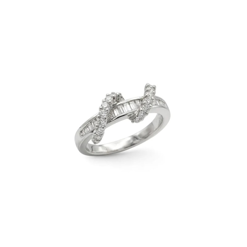 "Shining Cross" Ring in 18kt White Gold with Baguette Diamonds and 0.73 ct Brilliant Cut Diamonds