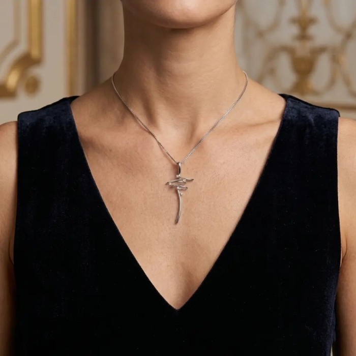 Girocollo con Croce Stilizzata in Oro Bianco 18kt e Diamanti 0,05 ct 2