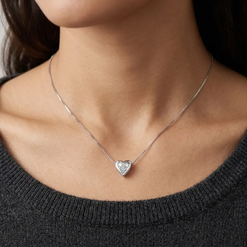 "Pure Heart" Necklace in 18kt White Gold with 0.09 ct Diamonds