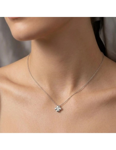 Girocollo "Lucky Bloom" in Oro Bianco 18kt con Quadrifoglio e Diamante