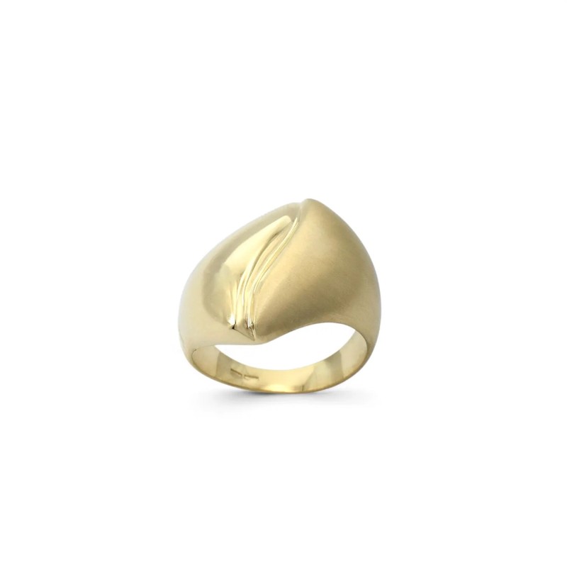 "Texture Contrast" Sculptural Ring in 18kt Yellow Gold - Satin and Polished Finish