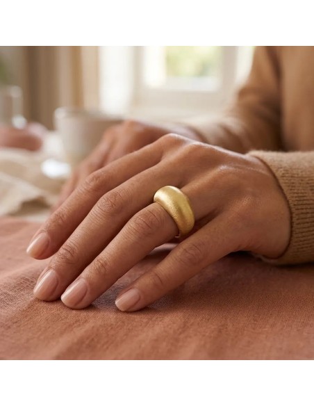 "Silk Dome" Ring in 18kt Yellow Gold - Satin Finish
