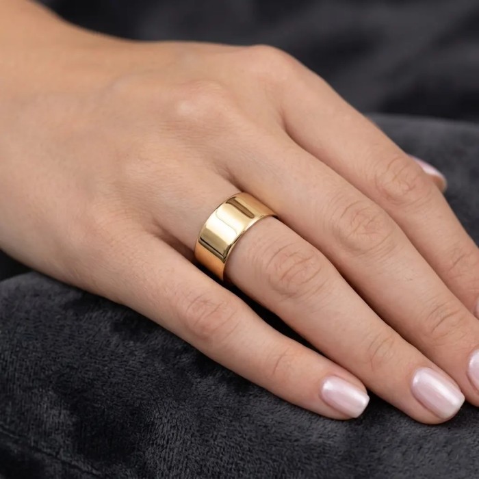 Anillo unisex "Oro Eterno" en oro amarillo de 18 quilates. 2
