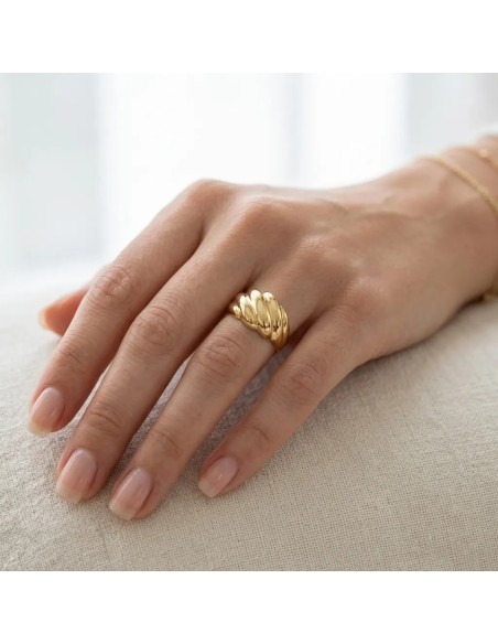18kt Yellow Gold "Ripple Silhouette" Band Ring