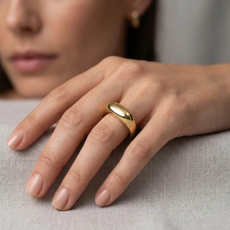 "Soft Square" Ring in 18kt Yellow Gold