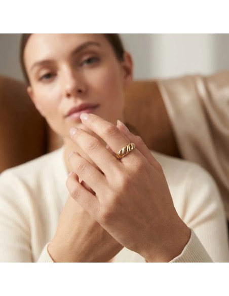 „Twist Glow“-Ring aus 18-karätigem Gelbgold