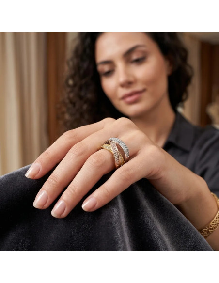 "Crossroads of Light" Tricolor Ring in 18kt Gold