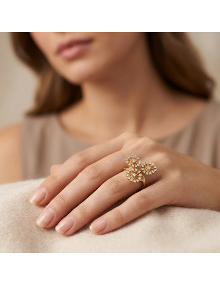 Ring „Bouquet of Light“ aus 18-karätigem Gelbgold