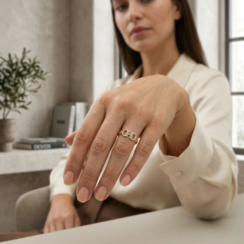 „Vogue Link“-Ring aus Gelbgold und Zirkonia