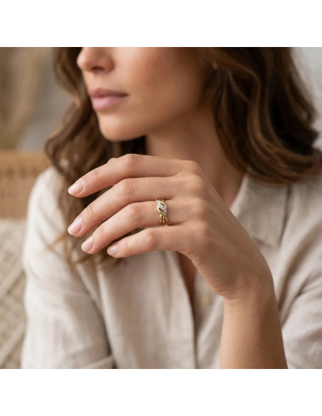 Sinuous Ring in 18kt Two-Tone Gold with Zirconia