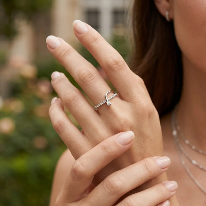Sinuous White Gold Ring with Arch and Zirconia 2.8 gr 2