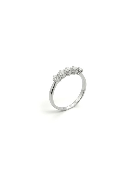 Anillo de eternidad de oro blanco con 5 piedras engastadas en un bisel con forma, 1,8 g