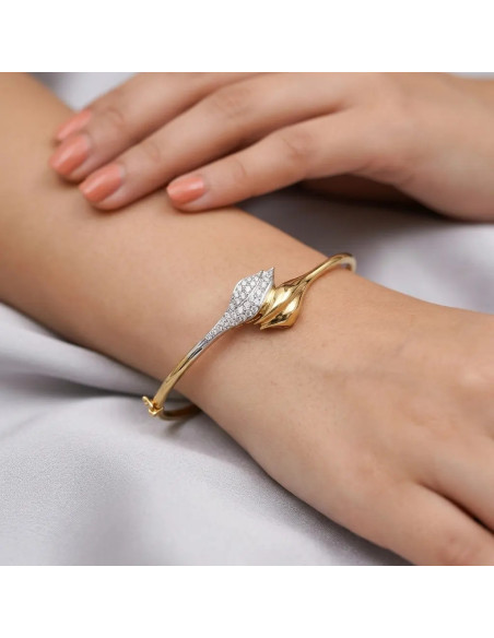 18kt Two-Tone Gold Calla Bangle with Zirconia - 13.2g
