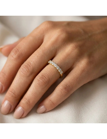 Anillo de eternidad de oro amarillo de 18 quilates con circonita engastada en 7 garras - 1,6 g