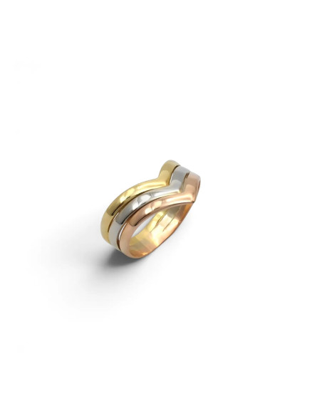 18kt Yellow, White and Rose Gold V-Shaped Band Ring - 4.1g