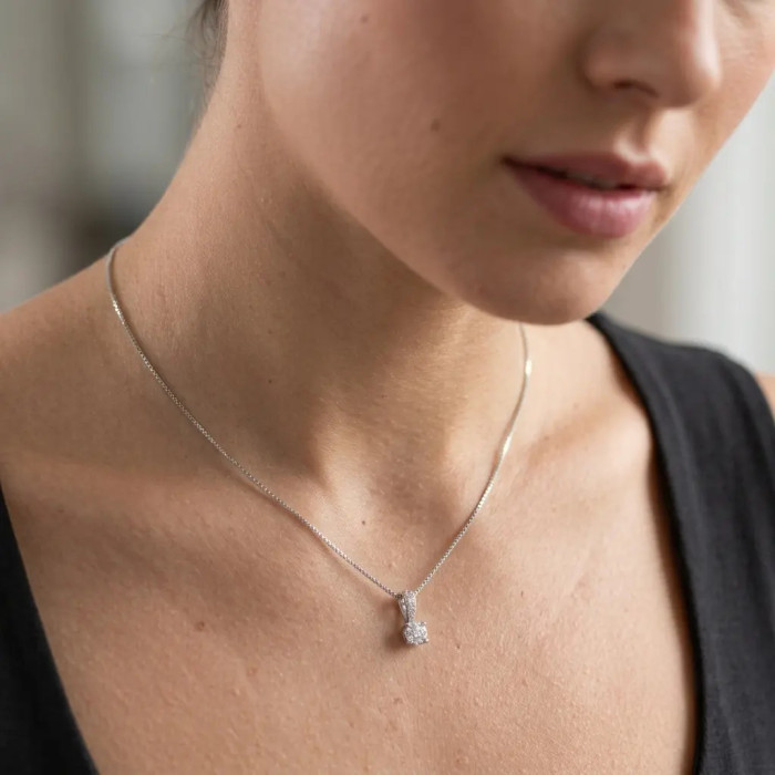 Collar Point Light de oro blanco de 18 quilates con colgante de diamante - 0,05 ct 2