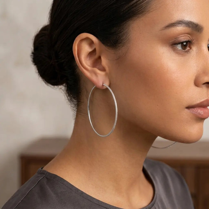 Large Hoop Earrings in 18kt White Gold with Diamond Cut Surface, 7 cm - 9.1 g 2