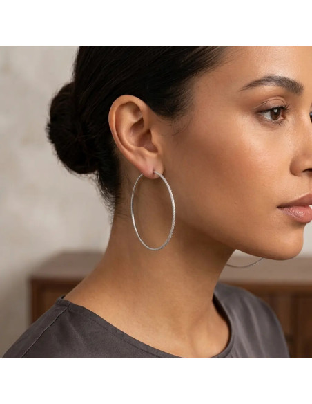 Large Hoop Earrings in 18kt White Gold with Diamond Cut Surface, 7 cm - 9.1 g