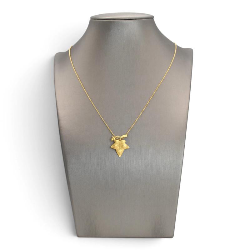 Collana Girocollo Oro Giallo 18kt con Pendente Foglia di Edera Satinata 45 cm - 4,1 gr