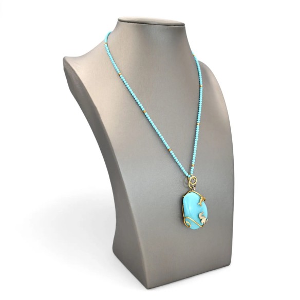 Collana e ciondolo in turchese naturale e oro giallo 18kt
