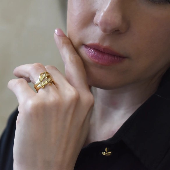 Anillo Intreccio de oro amarillo de 18 kt