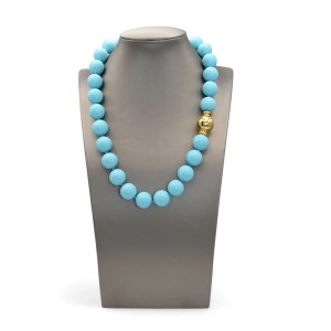 Collana in turchese e chiusura in oro giallo